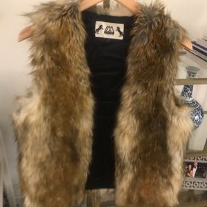 Chic faux fur vest